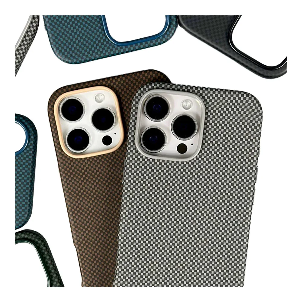 Чохол Carbon Fiber Case Magnetic IPhone 16 Pro — фото 7